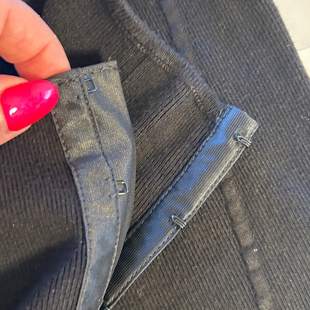 Sincerely Jules Black Ribbed Corset Style Cropped Tank Top  Sz L - Picture 6 of 10